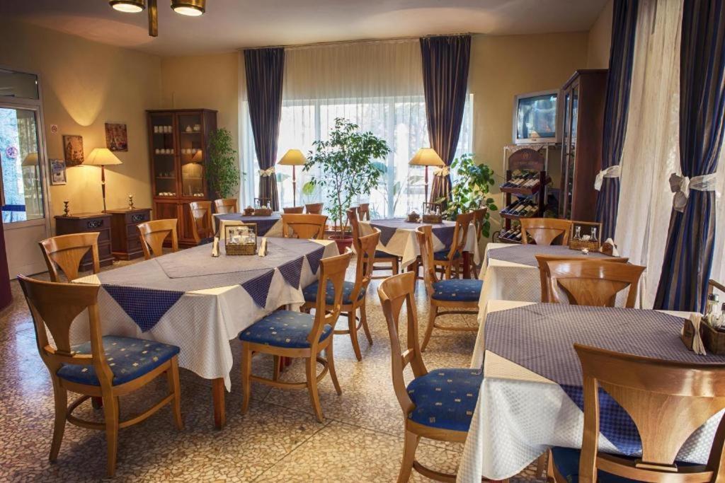 Хотел Русалка, Varna Extérieur photo